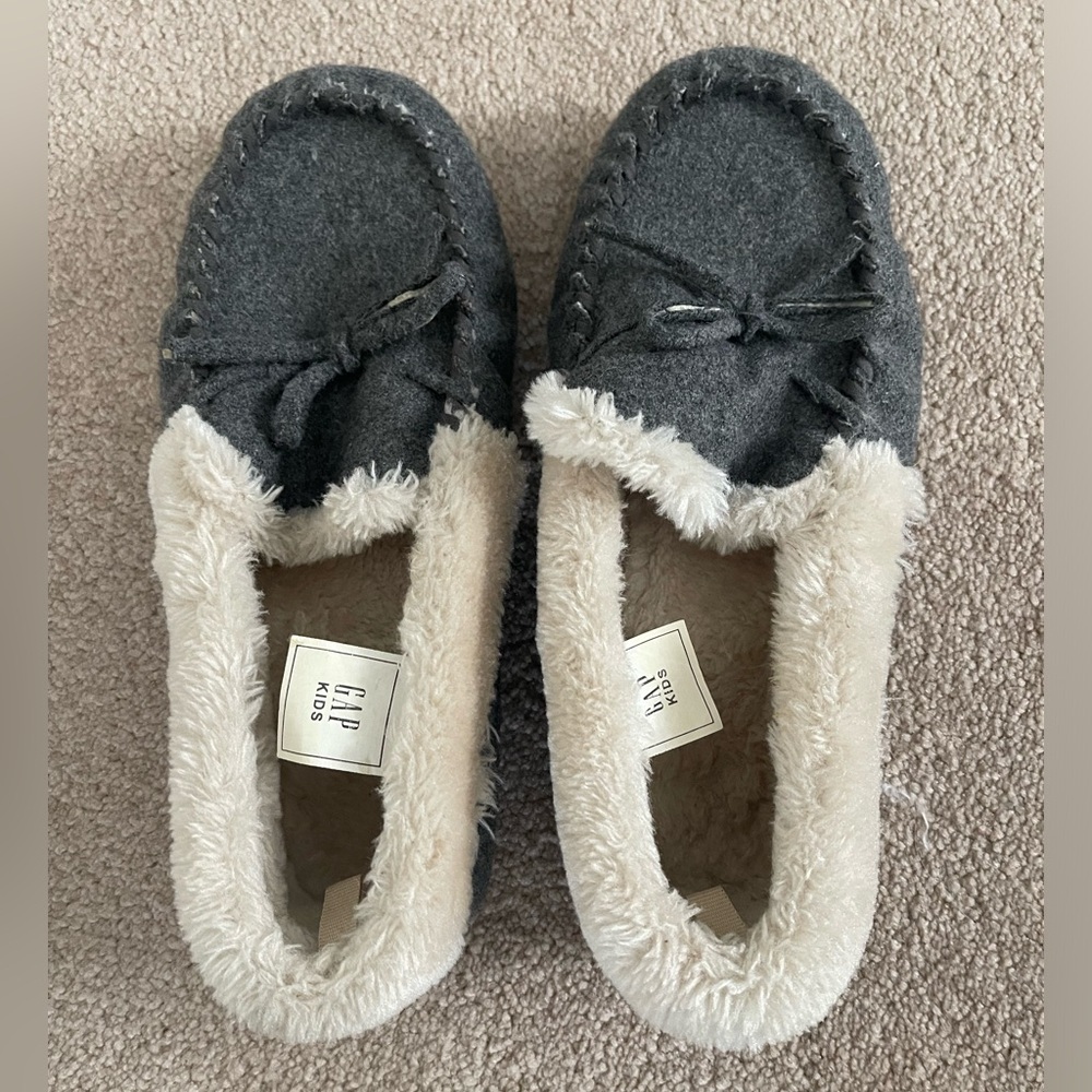 GAP Kids slippers
